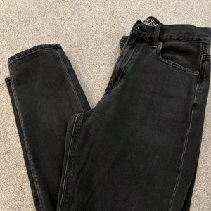 American Eagle mom jeans